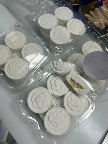 Hình ảnh Bánh in ( 8 cái)