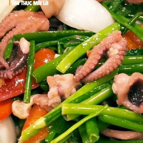 Hình ảnh RÂU BẠCH TUỘC XÀO BÔNG HÀNH