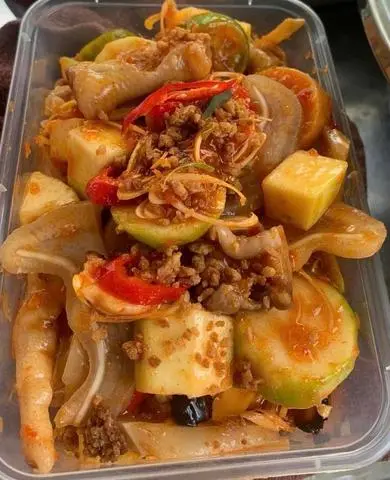 Hình ảnh Tai Heo Sốt Thái (nhỏ)