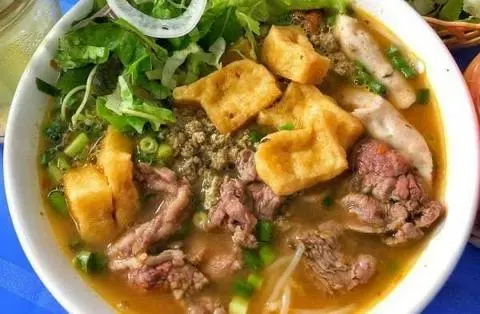 Hình ảnh BÚN RIÊU CUA BÒ TÁI