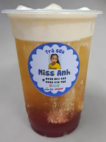 Hình ảnh Lục trà dâu machiato 