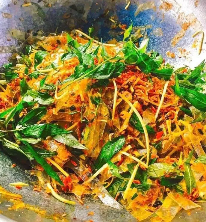 Hình ảnh Bánh Tráng Trộn Sợi Nhỏ