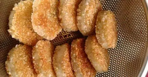 Hình ảnh 3 Cái Xôi Chiên Không Nhân - nửa hũ sốt