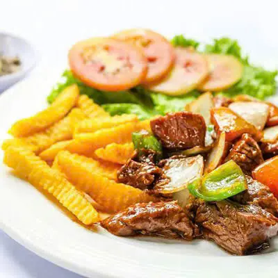 Hình ảnh Bò lúc lắc khoai tây chiên