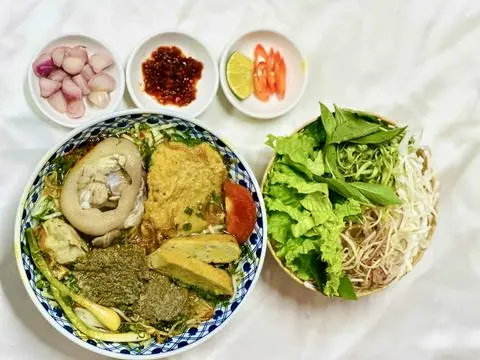 Hình ảnh Bún đặc biệt