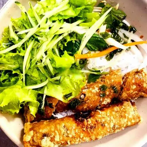 Hình ảnh Bún thịt nướng chả giò