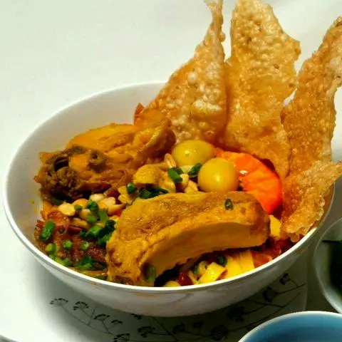Hình ảnh Mì quảng Tôm Gà Trứng Xương