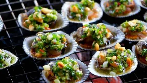 Hình ảnh Sò lông nướng mỡ hành