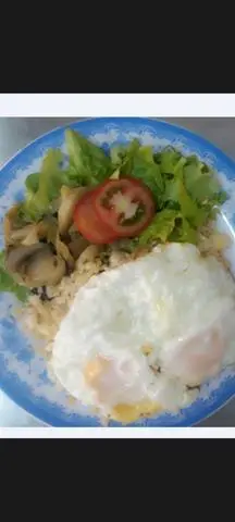 Hình ảnh Cơm trứng ốp la( 2 trứng)+ Canh Rong biển Thịt+ Khăn Lạnh