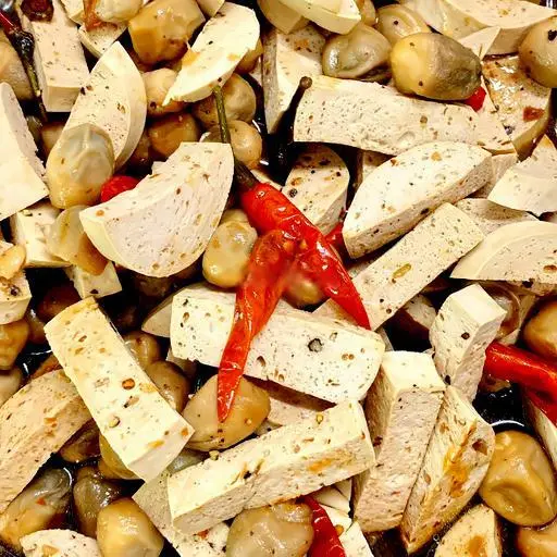 Hình ảnh Cơm chả lụa kho nấm chay