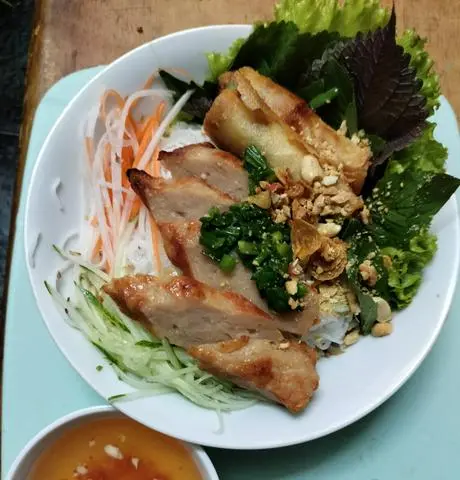 Hình ảnh Bún ram tôm nem