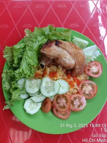 Hình ảnh cơm gà xối mỡ 