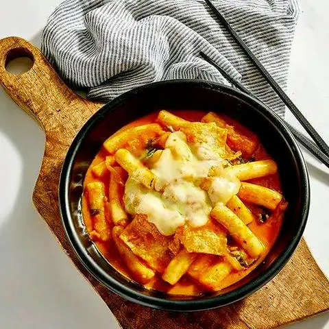Hình ảnh Tteokbokki Fishcake - Bánh gạo cay chả cá Hàn Quốc
