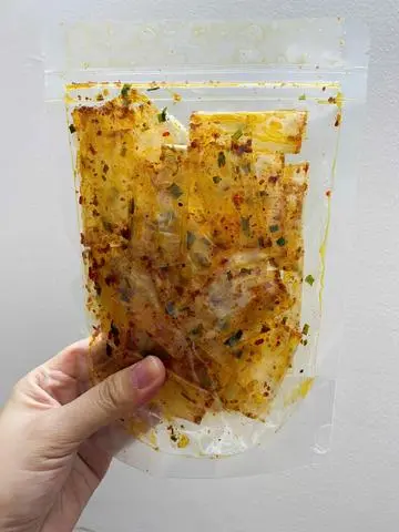 Hình ảnh Bánh tráng sate tôm cuộn