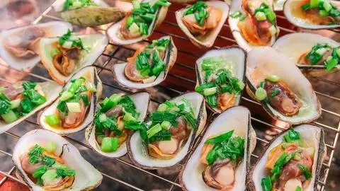 Hình ảnh sò dẹo nướng mỡ hành 