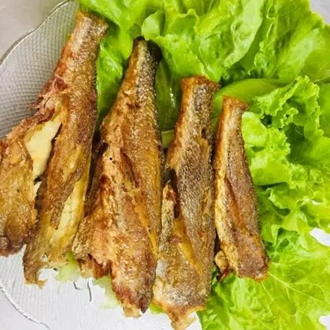 Hình ảnh Cơm chiên khô cá đù 1 nắng