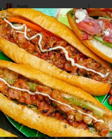 Hình ảnh Bánh mì thịt xiên nướng thơm ngon