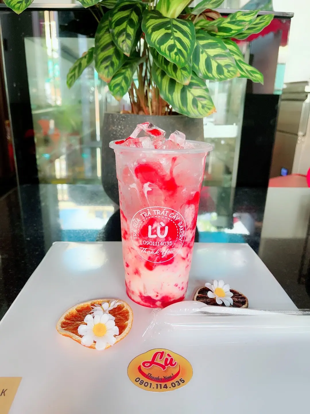 Hình ảnh Sữa chua dâu