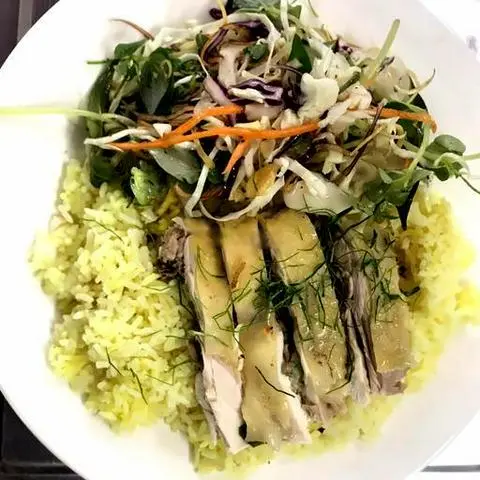 Hình ảnh Cơm gà chặt