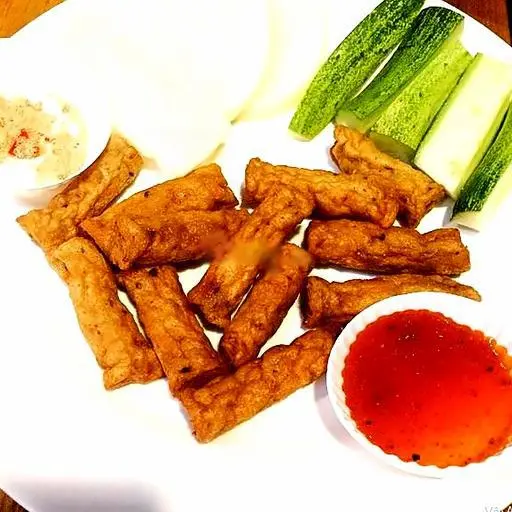 Hình ảnh Giò tai rán Hà Nội