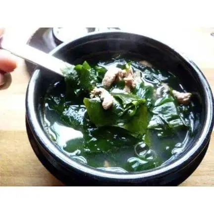 Hình ảnh Canh rong biển thịt bằm