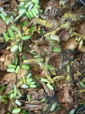 Hình ảnh Cơm vịt kho gừng 