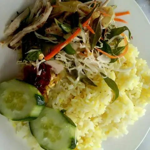 Hình ảnh Cơm gà xé