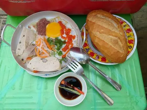 Hình ảnh bánh mì phần