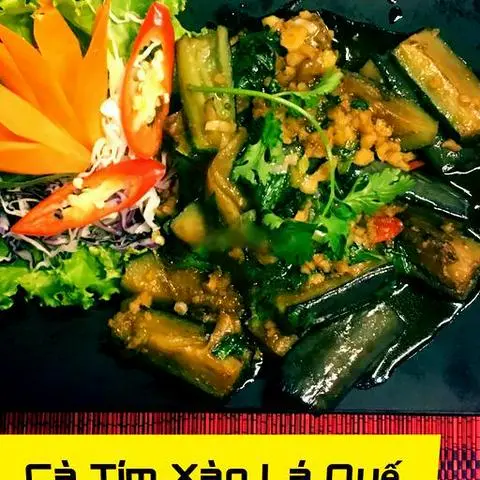 Hình ảnh Cà tím xào lá quế