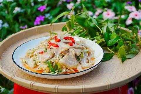 Hình ảnh Gỏi Đu Đủ Tai Heo