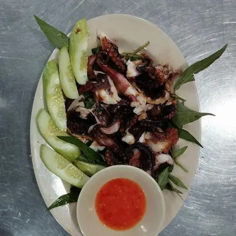 Hình ảnh BẠCH TUỘT NƯỚNG SATE