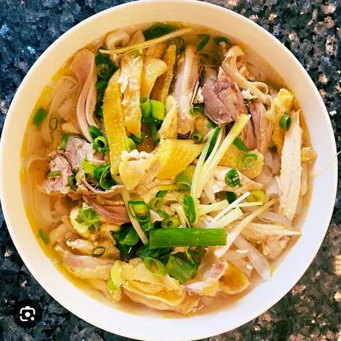 Hình ảnh Phở gà xé