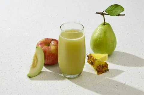 Hình ảnh Nước Ép Táo + Ổi + Dứa