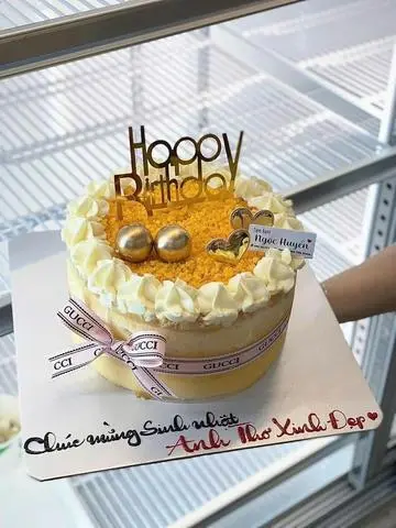 Hình ảnh bông lan trứng muối sinh nhật 14cm