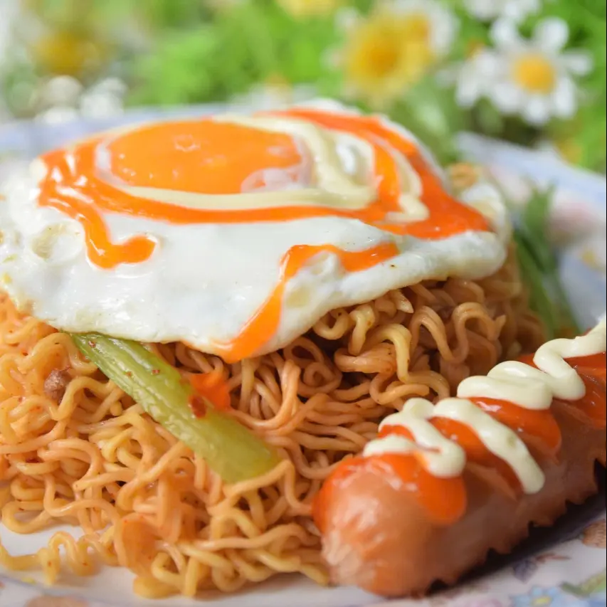 Hình ảnh mì trộn Indomie trứng 