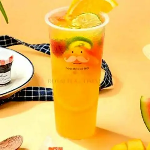 Hình ảnh Trà xanh hoa quả Royaltea đặc biệt
