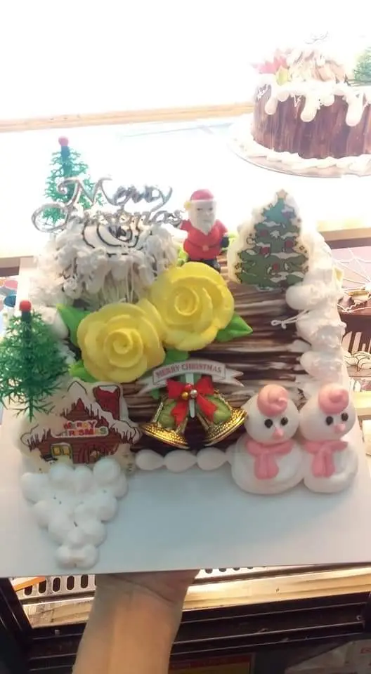 Hình ảnh bánh kem khúc cây giáng sinh noel 16cm