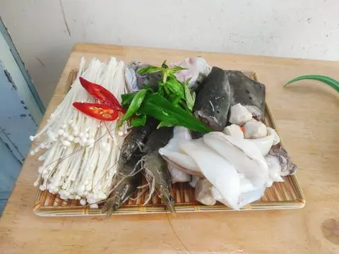 Hình ảnh Lẩu hải sản 1