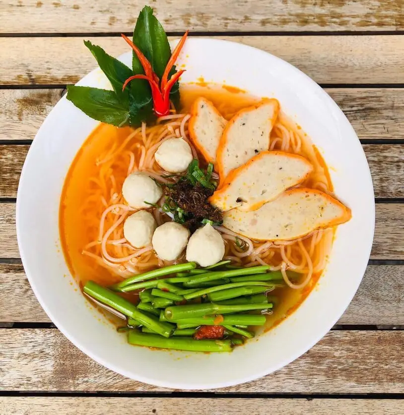 Hình ảnh Bún Thái Cá Viên + Chả Cua