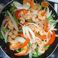Hình ảnh Cơm chiên tôm xào cải 