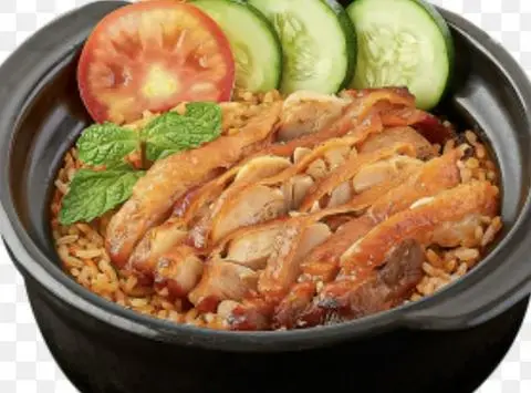 Hình ảnh Cơm thố thịt gà