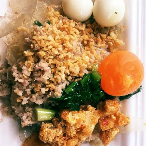 Hình ảnh Bánh tráng mỡ hành trứng muối đặc biệt siêu ngon