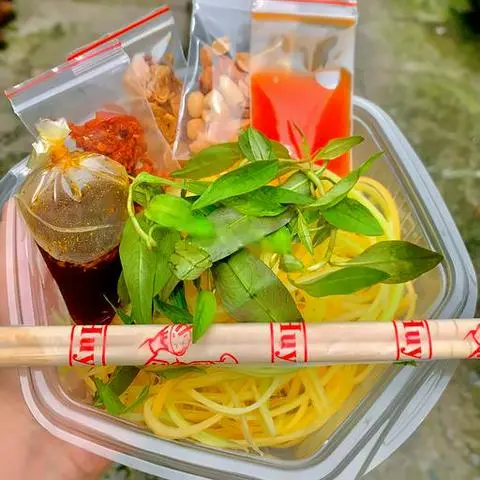 Hình ảnh Gỏi đu đủ trộn khô bò