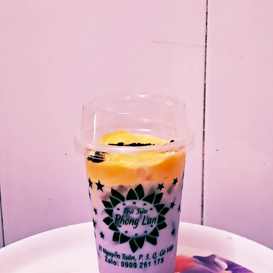Hình ảnh trà sữa khoai môn .kem.trứng oreo 