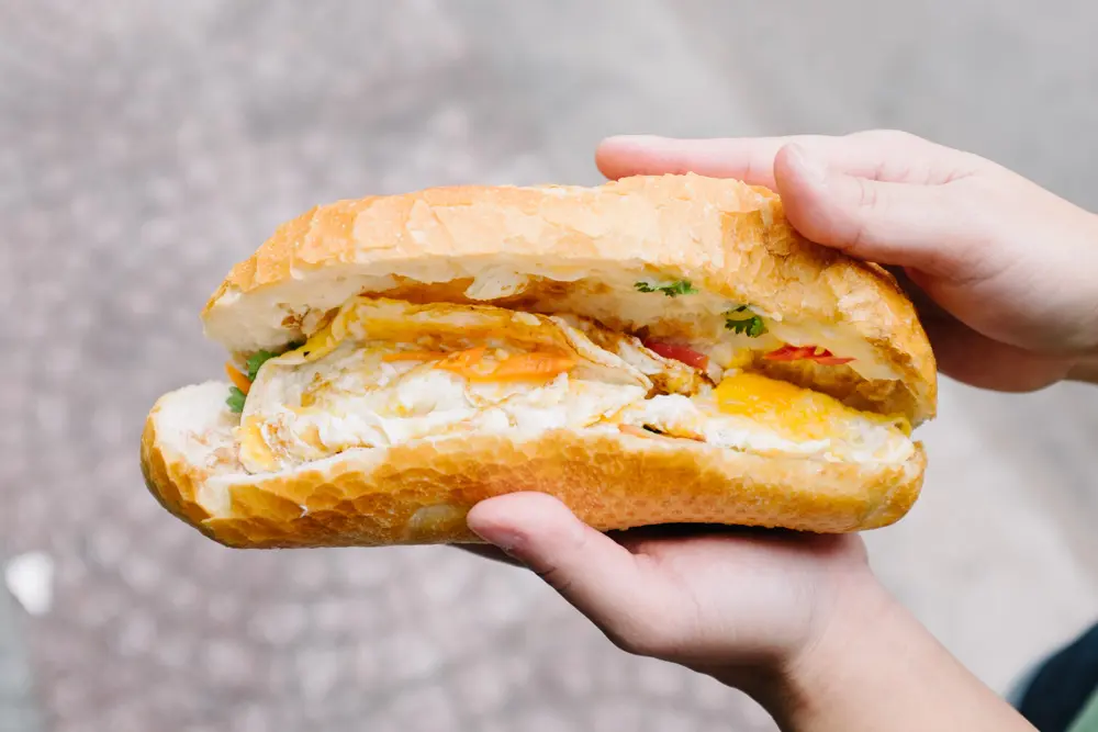Hình ảnh bánh mì ốp la 