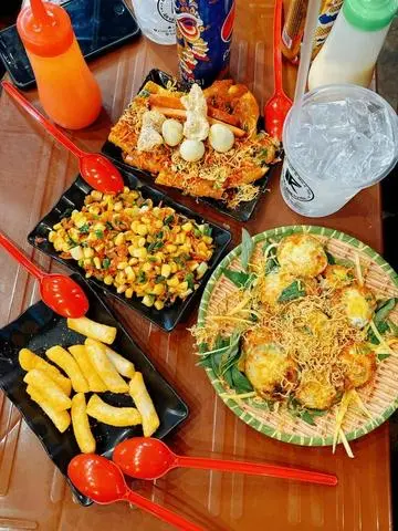 Hình ảnh Bánh trứng cút thịt bằm