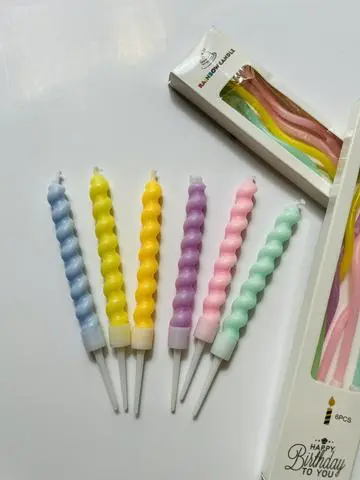 Hình ảnh nến xoắn thấp pastel hàn quốc 