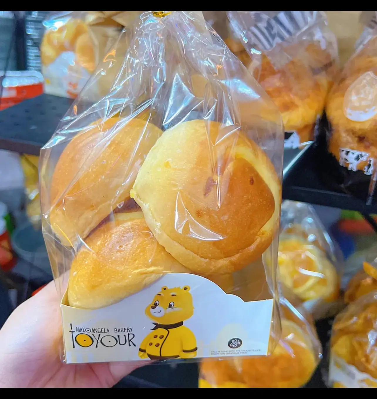 Hình ảnh Bánh mì sốt sầu riêng