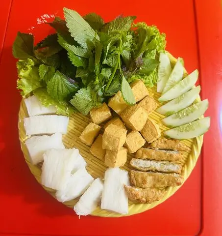 Hình ảnh Bún đậu chả cốm