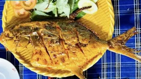 Hình ảnh Cá chim nướng muối ớt